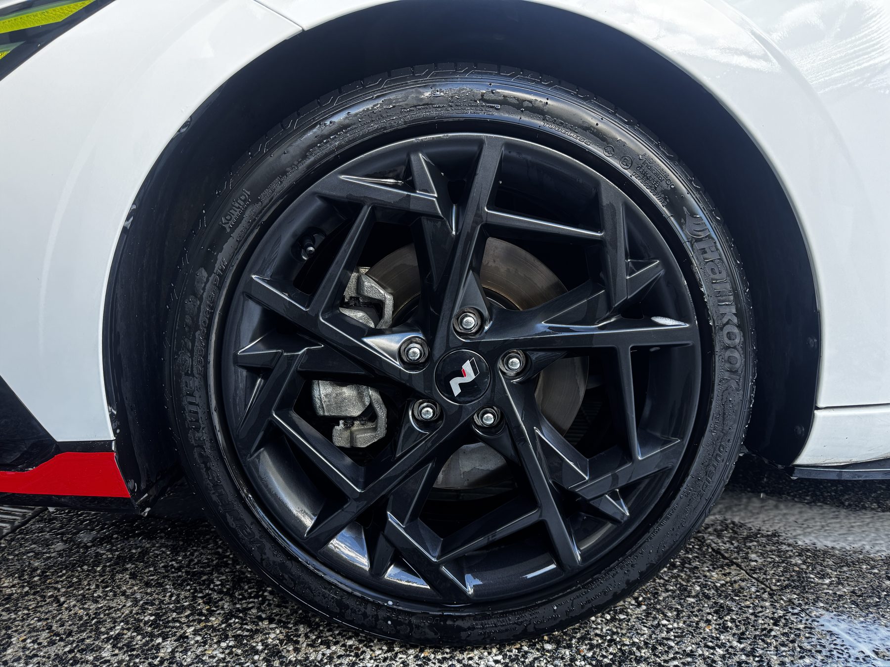 Wheel & tyre deep clean — after