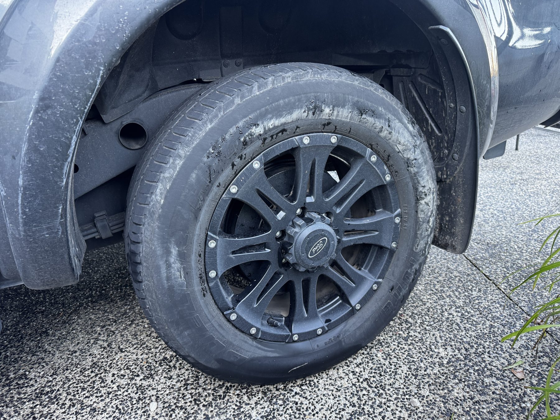 Wheel & tyre deep clean — before